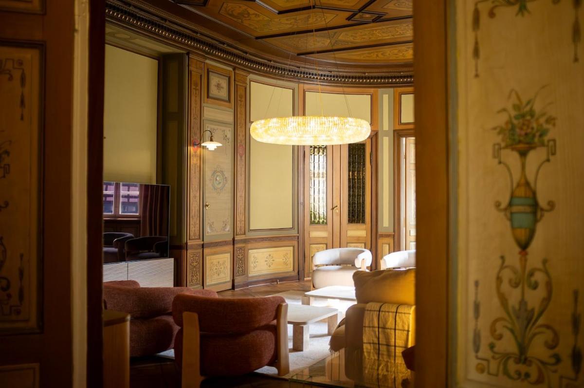 Apartment Royal And Luxurious 5br *