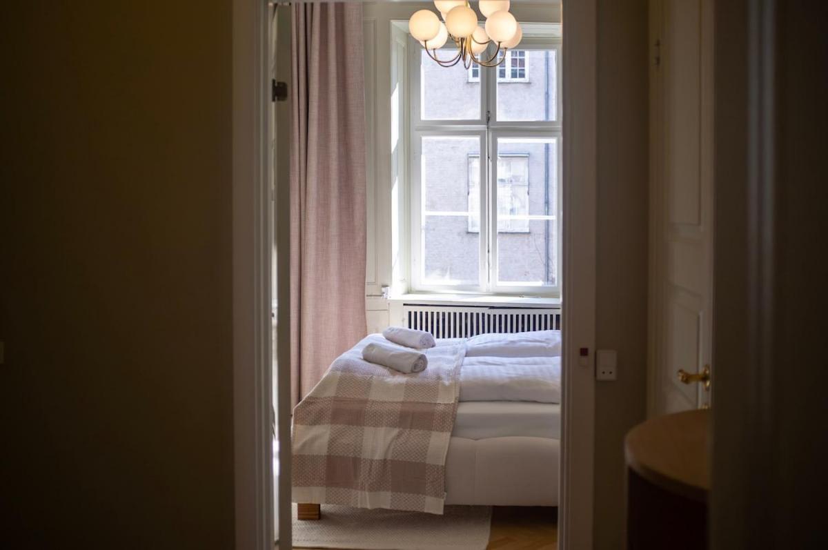 Royal And Luxurious 5br *
