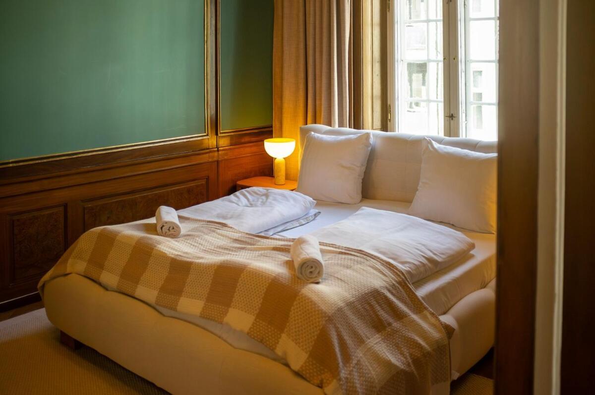Royal And Luxurious 5br Apartment *